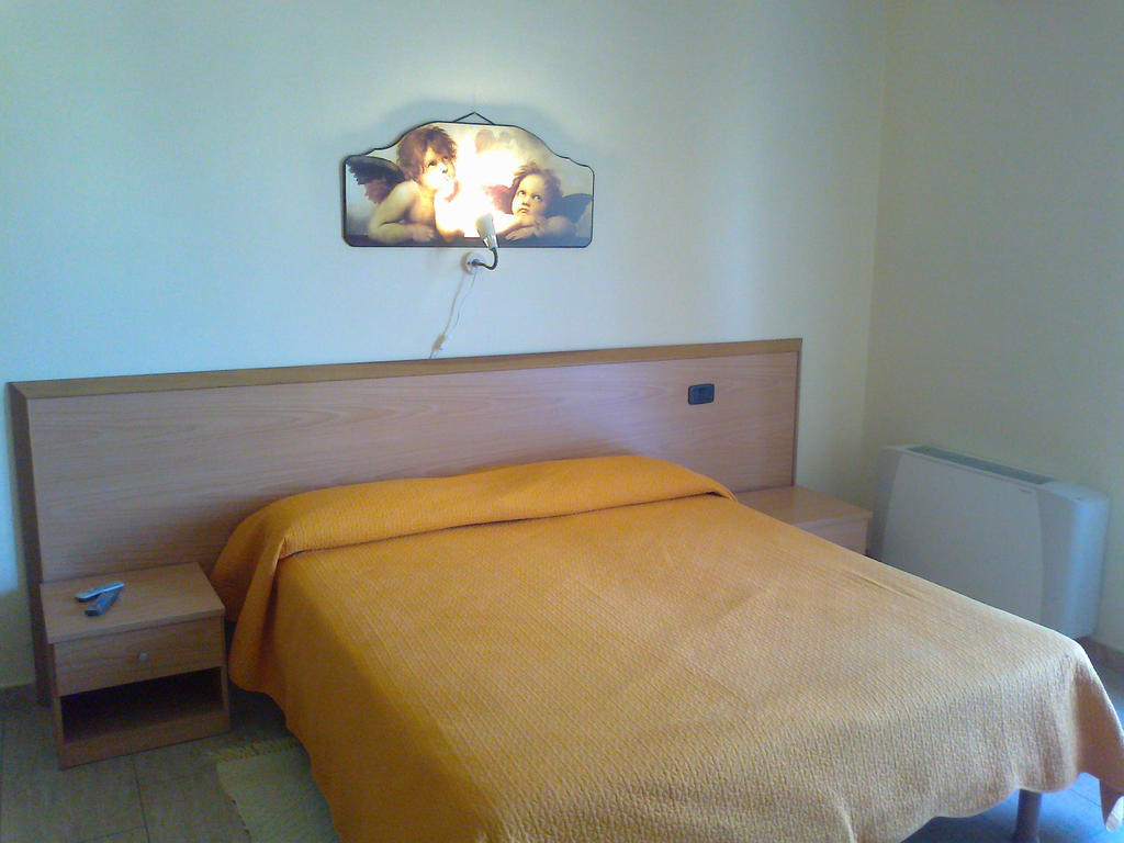 Life Hotel Ariano Irpino Room photo
